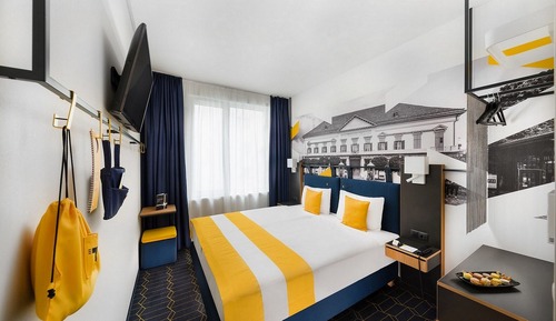 Standard Double Room, 1 Queen Bed