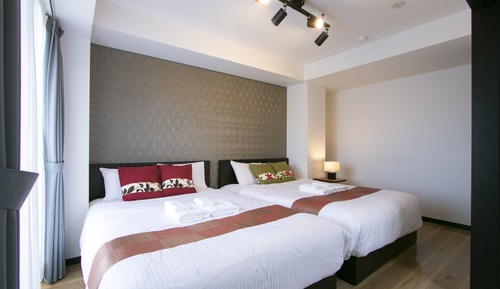 Deluxe 4 Bed