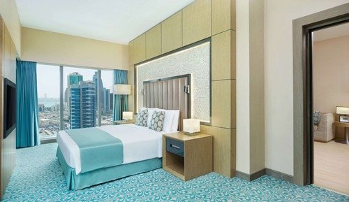 Executive Suite, Smoking, Sea View