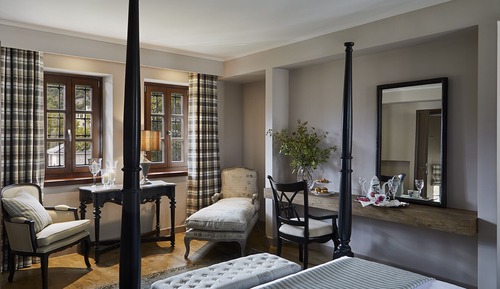 Superior Suite with Balcony -Split Level