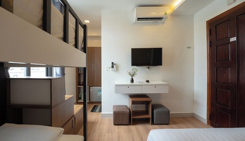 Family Quadruple Room, Ensuite, City View
