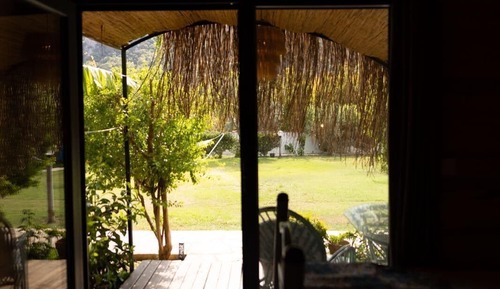 GLAMPING BUNGALOW BAHCELI DAG MANZARALI