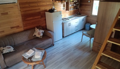 FAMILY DUPLEX BUNGALOW WITH KITCHEN 105