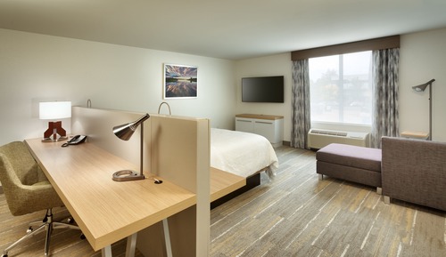 Executive Suite, 1 King Bed, Accessible, Bathtub