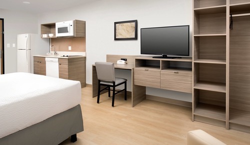 Standard Room, 1 Queen Bed, Non Smoking