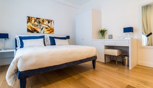 Classic Room, 1 Queen Bed