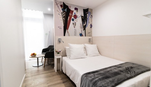 City Apartment, 1 Bedroom, Courtyard View