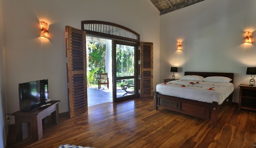 Suite with Pool View