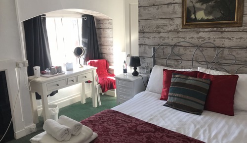 Double Room (The Cabin)