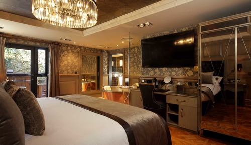 Premier Double Room, 1 King Bed, Hot Tub