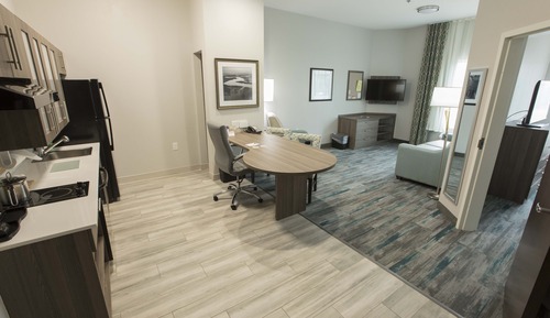 Suite, 1 Bedroom, Accessible (Roll-In Shower)