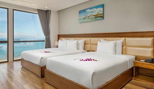 Suite Triple, Sea View