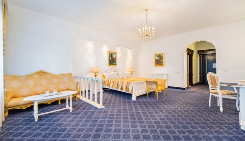 Superior Room, 1 Queen Bed, Balcony