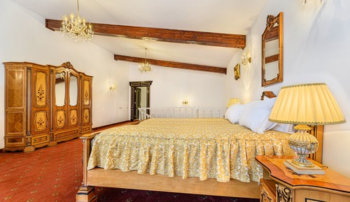 Deluxe Suite, Balcony