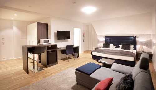 Deluxe Studio Suite, Balcony