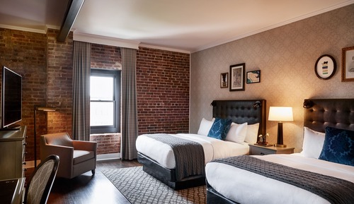 Deluxe Room, 2 Queen Beds, Accessible (Hearing)
