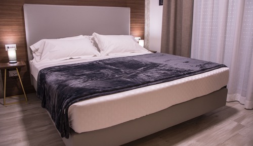 Junior Suite, 1 King Bed with Sofa bed, Non Smoking, Balcony
