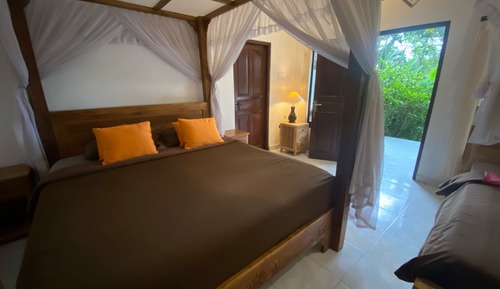 Standard Triple Room, Resort View, Garden Area