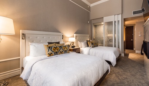 Classic Room, 2 Queen Beds, Garden View