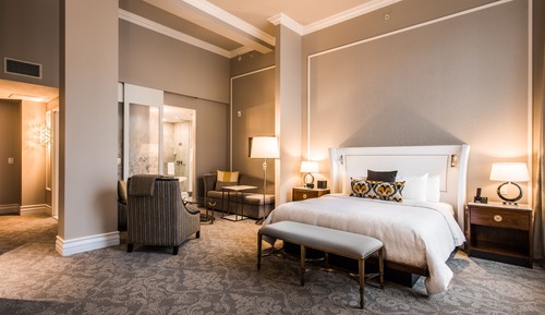 Grand Deluxe Room