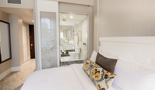Classic Room, 2 Queen Beds, City View