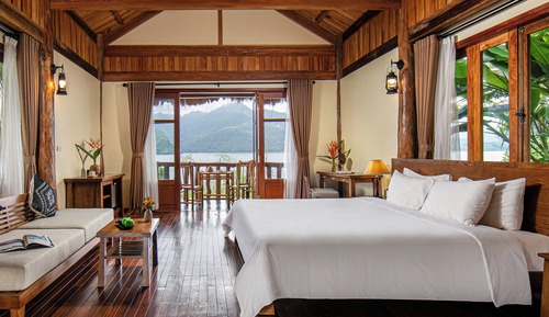 Bungalow Lake View