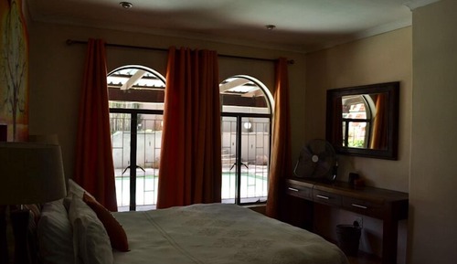 Suite (Summer)