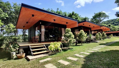 Deluxe Bungalow