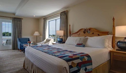 Harborview King Bed 1st Floor