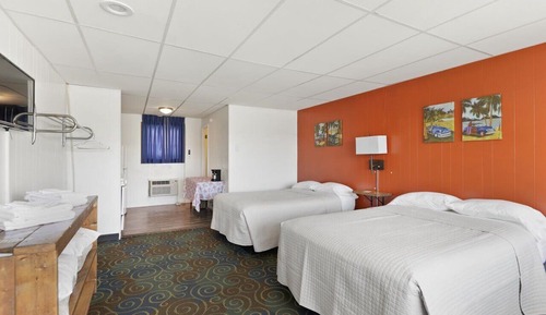 Standard Room, 2 Double Beds, City View