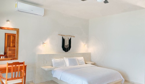 Double Room, 1 King Bed, Ocean View, Beachfront