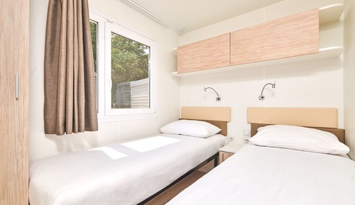 Superior Mobile Home, 2 Bedrooms