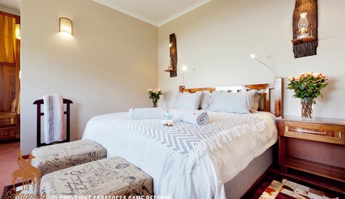 Ibis Suite
