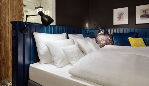 Deluxe Room, 1 Queen Bed
