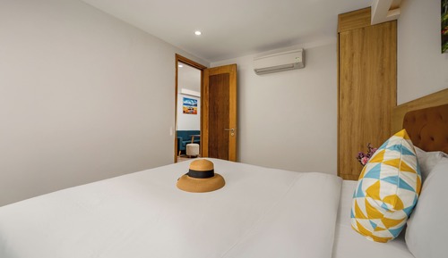 2 Bedrooms Apartment
