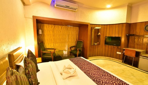 Super Deluxe Room
