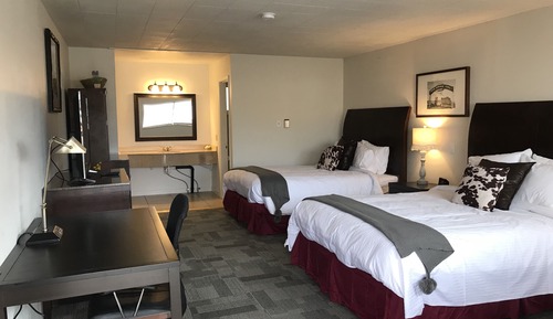 Double Room, 2 Queen Beds, Kitchenette