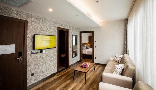 Family Suite, 1 Queen Bed with Sofa bed
