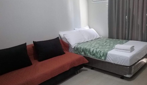 Basic Studio, 1 Double Bed with Sofa bed