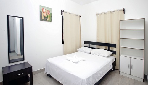 Deluxe Room (Air Conditioning 38 USD)