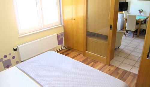 Apartment (A2)