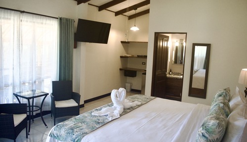 Premium Double Room, 1 King Bed, Balcony