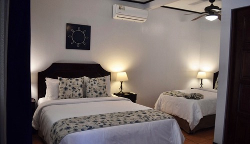 Basic Triple Room, Garden View