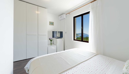 Double Room (Guest House Rooms Rose- Comfort Doubl)