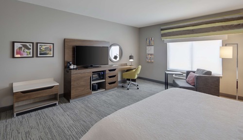 Room, 1 King Bed, Accessible (Hearing)