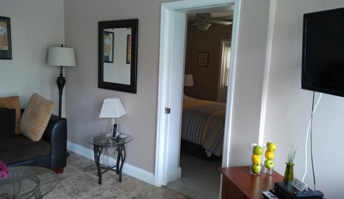 Basic Condo, 1 Bedroom