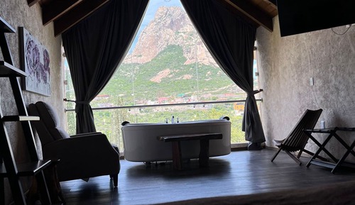 Panoramic Cabin, Mountain View