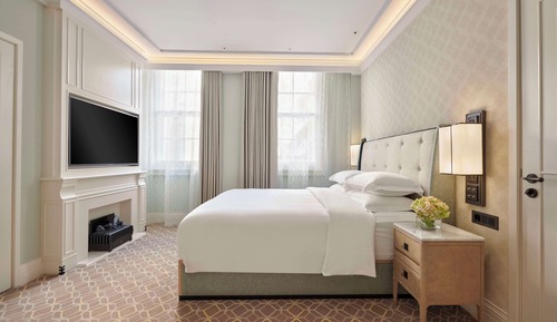 Suite, 1 King Bed (Koestler Suite)