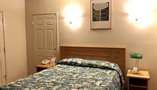 Queen Room