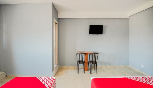Quadruple Room (4 Single Beds)